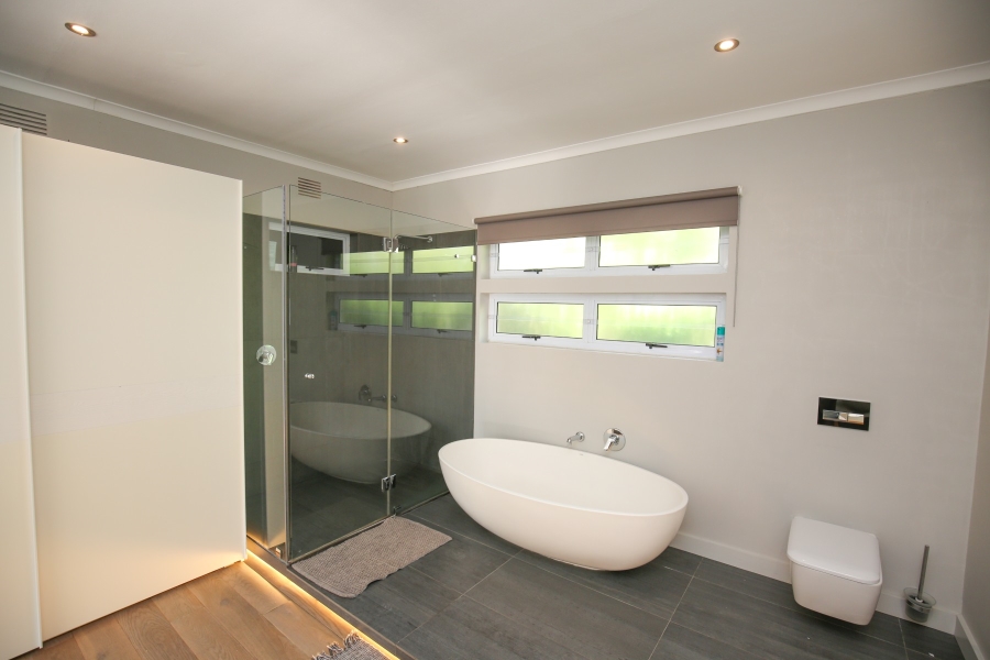 3 Bedroom Property for Sale in Upper Robberg Western Cape